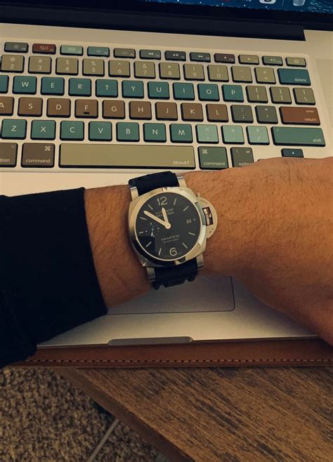 Purchasing in Italy : r/panerai 